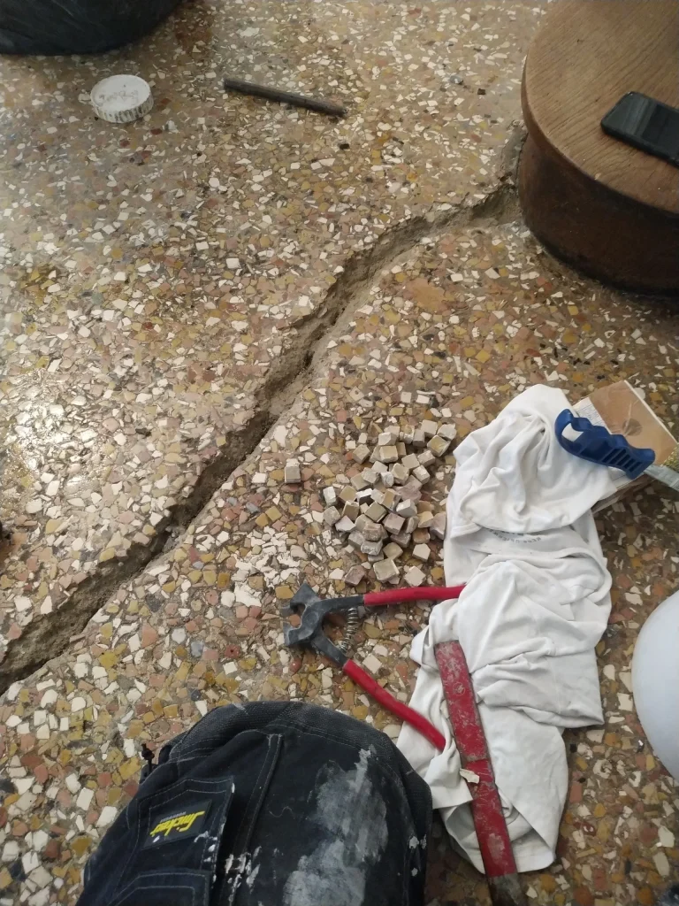 Mosaïque marbre — réfection et remise en valeur