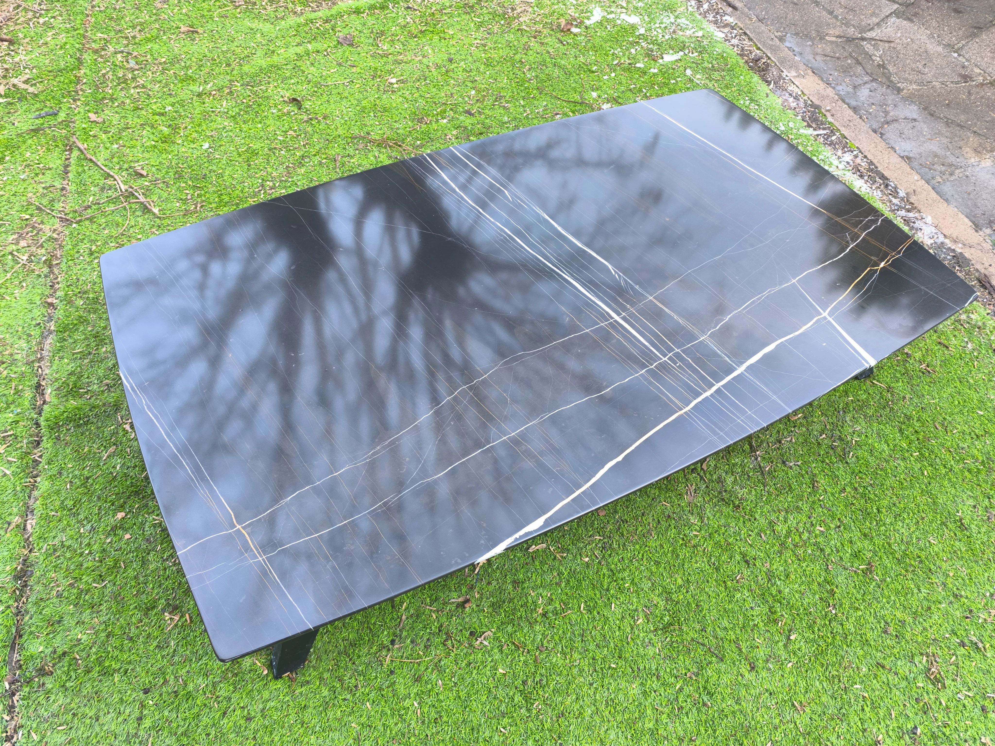 Table Sahara rénovée et cristallisée