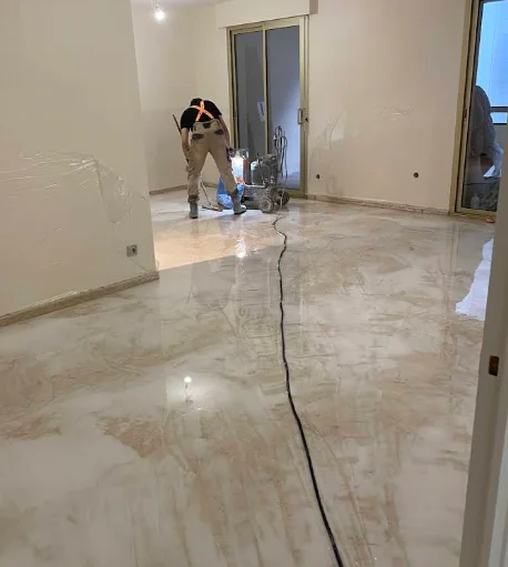 Chantier marbre Rose du Portugal et pierre grise d'Italie en cours, Février 2026